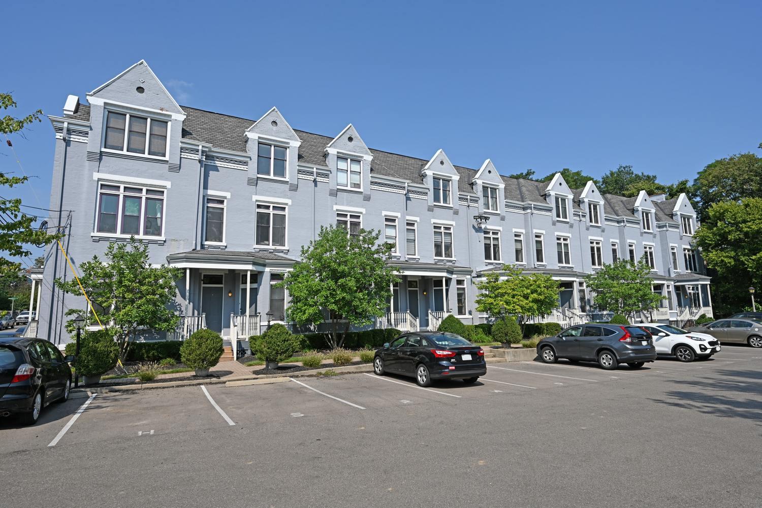 Exterior view of Beethoven Place Condos condominiums in E. Walnut Hills / Walnut Hills, Cincinnati