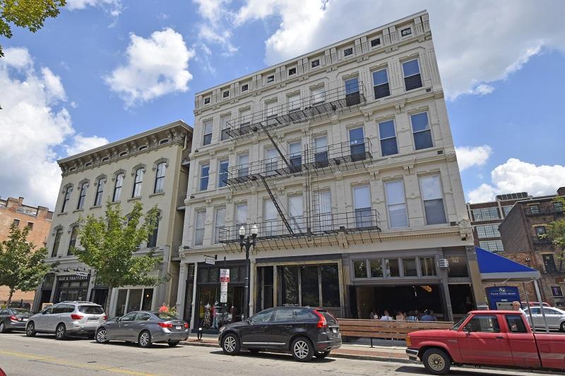 Exterior view of Duveneck Flats condominiums in OTR / Pendleton / Prospect Hill, Cincinnati