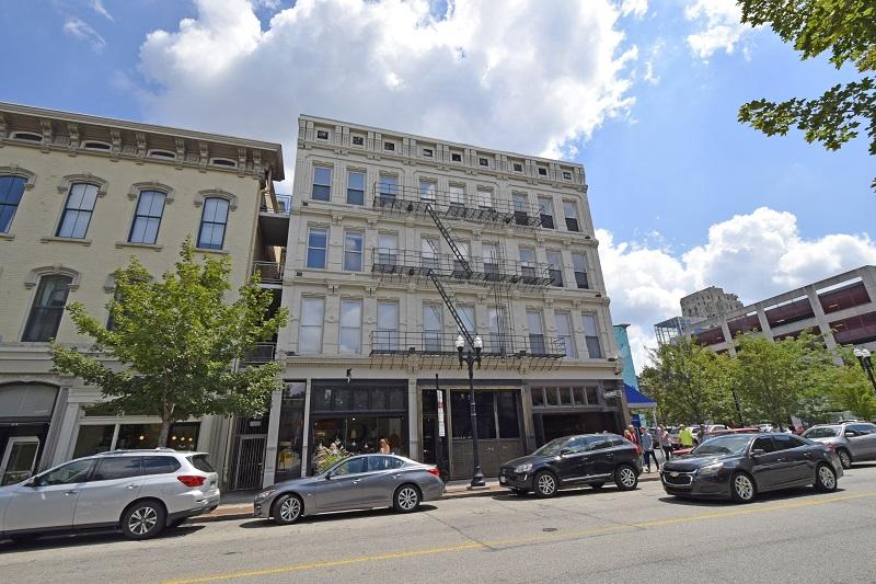 Duveneck Flats interior and amenity photo 3 - Cincinnati condominiums