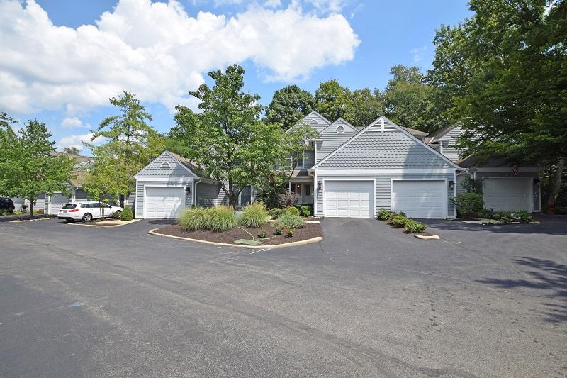 Greenhouse interior and amenity photo 3 - Cincinnati condominiums
