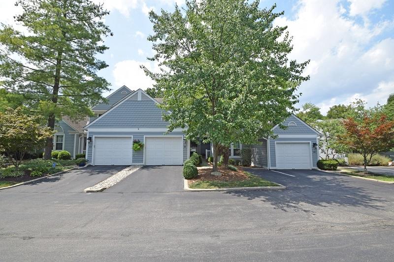 Greenhouse interior and amenity photo 4 - Cincinnati condominiums
