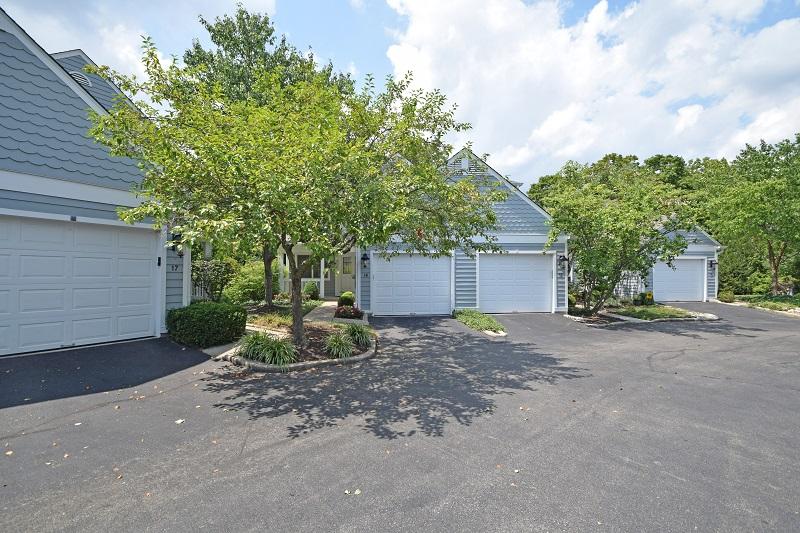 Greenhouse interior and amenity photo 6 - Cincinnati condominiums