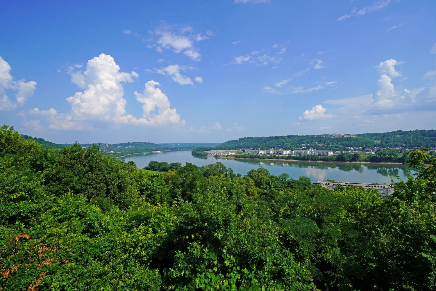 Kingston interior and amenity photo 4 - Cincinnati condominiums
