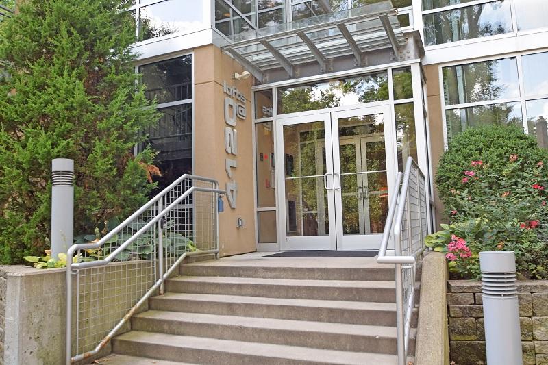 Lofts at 4120 interior and amenity photo 11 - Cincinnati condominiums