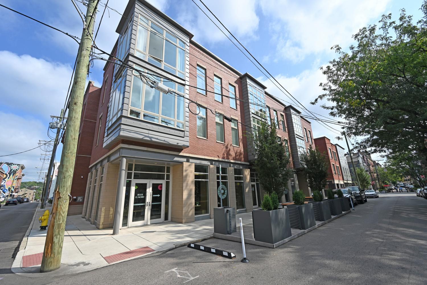 Exterior view of Renman & Beecher Flats condominiums in OTR / Pendleton / Prospect Hill, Cincinnati