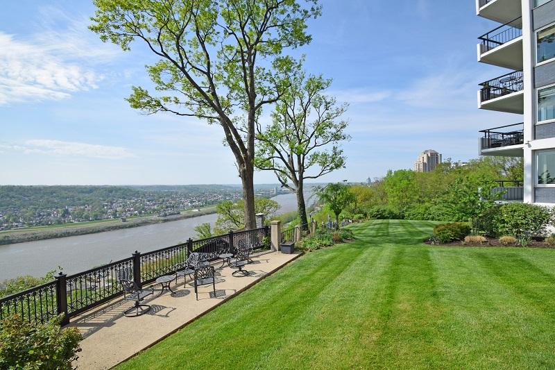 River Terrace interior and amenity photo 5 - Cincinnati condominiums