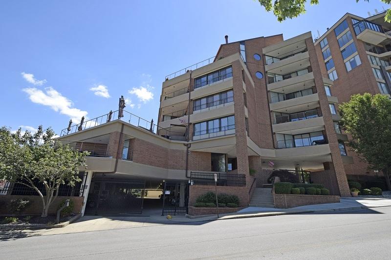 Riverside Terrace interior and amenity photo 2 - Cincinnati condominiums