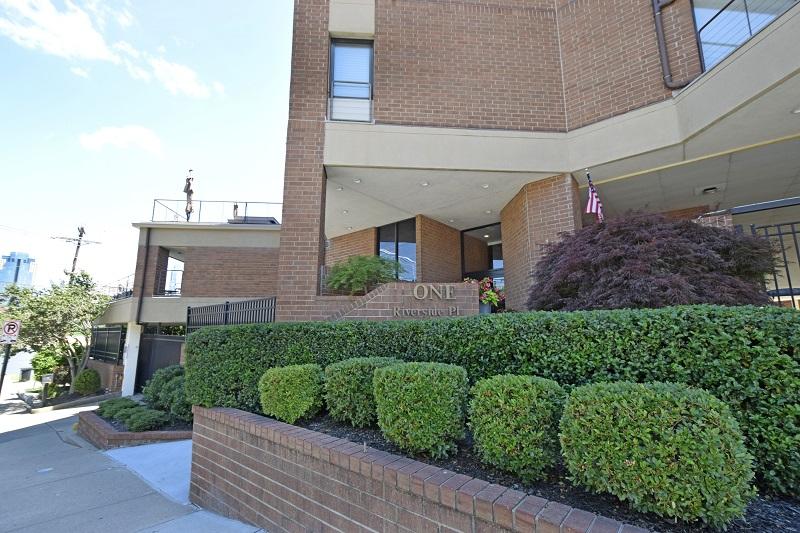 Riverside Terrace interior and amenity photo 5 - Cincinnati condominiums