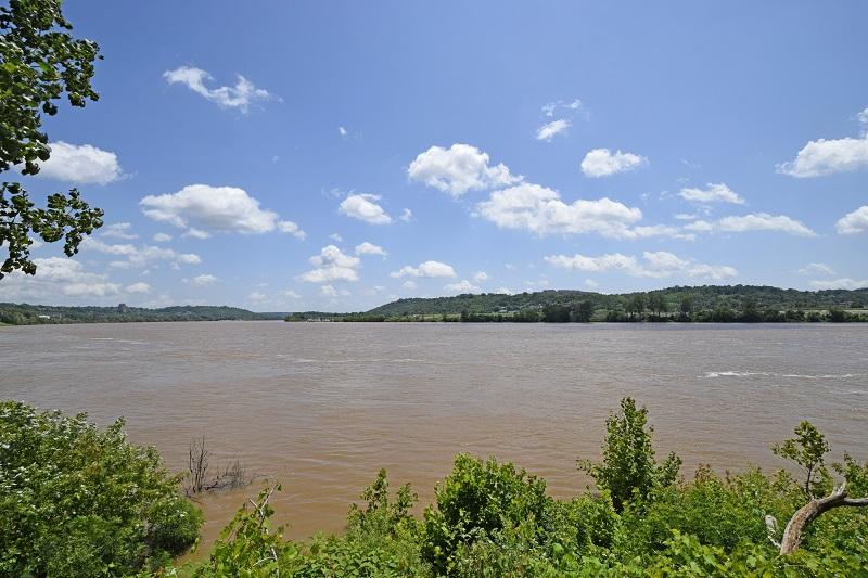 Waterfront East interior and amenity photo 7 - Cincinnati condominiums