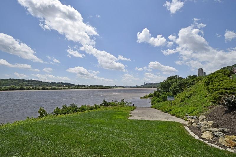 Waterfront East interior and amenity photo 9 - Cincinnati condominiums