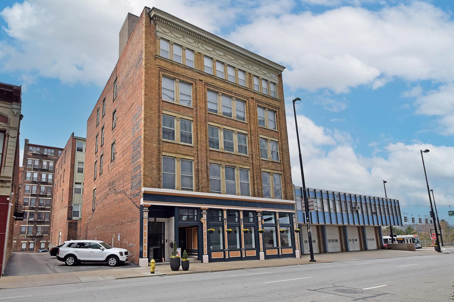 Willamson Lofts interior and amenity photo 2 - Cincinnati condominiums